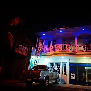 El Paisano Hotel